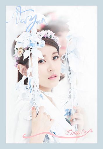 NAYEON (ex. F-VE DOLLS)