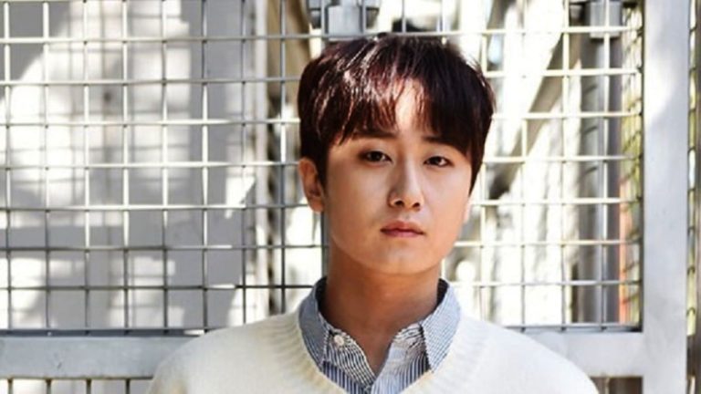 Heo Young Saeng z SS501 przeszedł operację przepukliny dysku