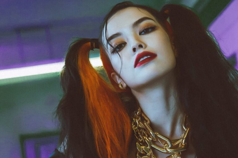 Leia (ex. BLACKSWAN)