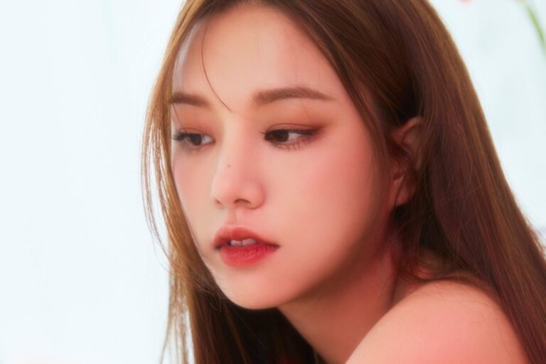SOLBIN (LABOUM)