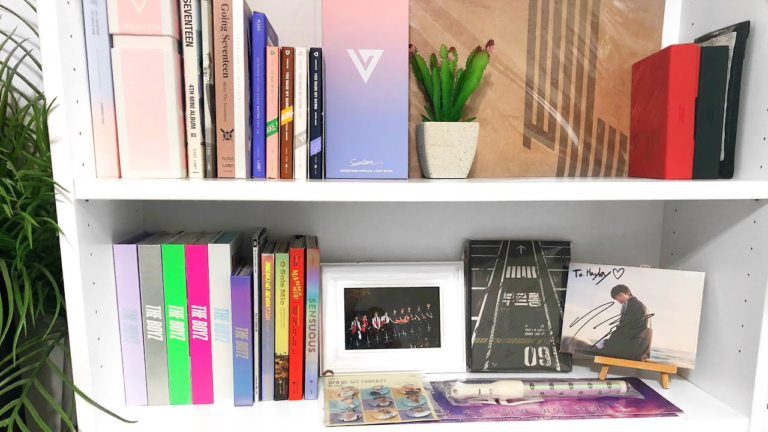 Standardowe dodatki do k-popowych albumów