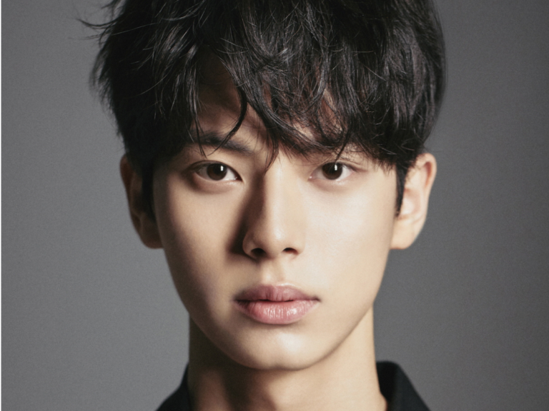 Lee Chae Min rezygnuje z roli MC w „Music Bank”