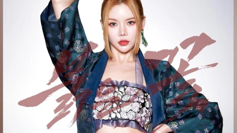 CHAEJIN (LAYSHA)