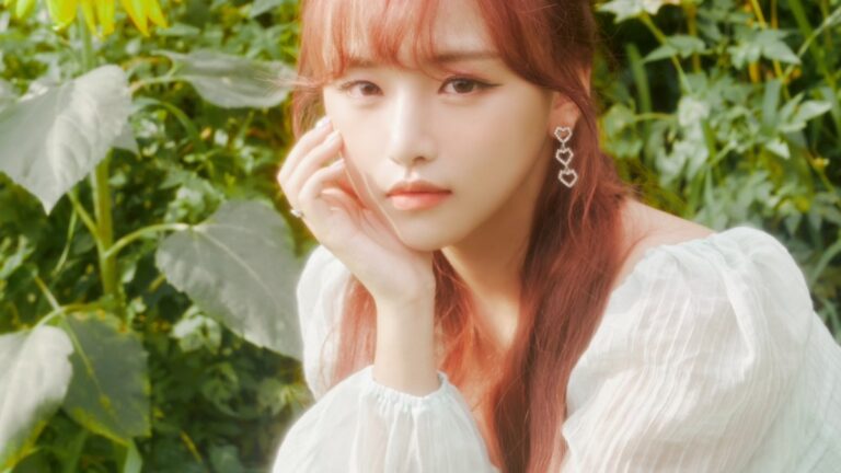 Ayeon (SATURDAY)