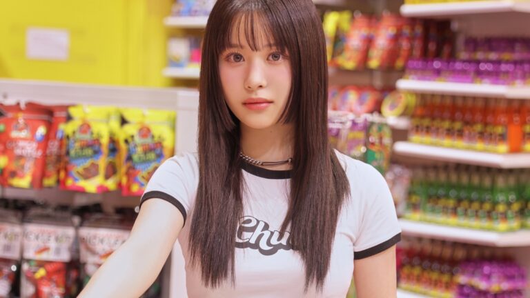 YUINA (CANDY SHOP)
